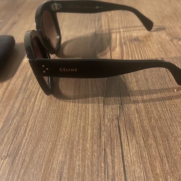 Oversized S002 Celine Sunglasses - Picture 5 of 7